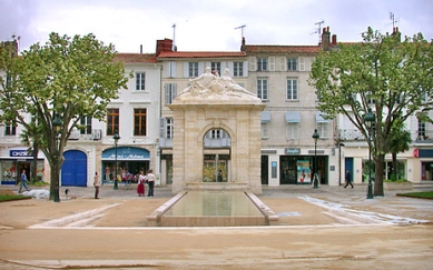 Rochefort, la place Colbert